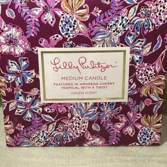 Lilly Pulitzer Medium 12 oz soy-based Candle “Tropical with a Twist” Haven Scent - Picture 2 of 10